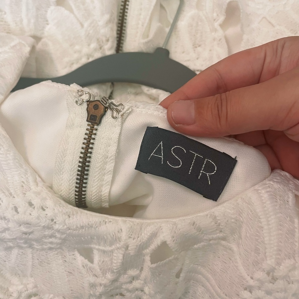 Astr the label white bodycon lace Dress M - Picture 7 of 8